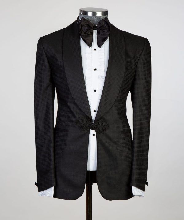 Black Tuxedo III