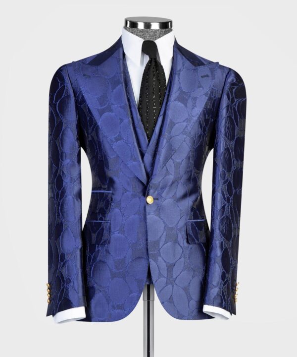 The Boardroom Authority - Image 2